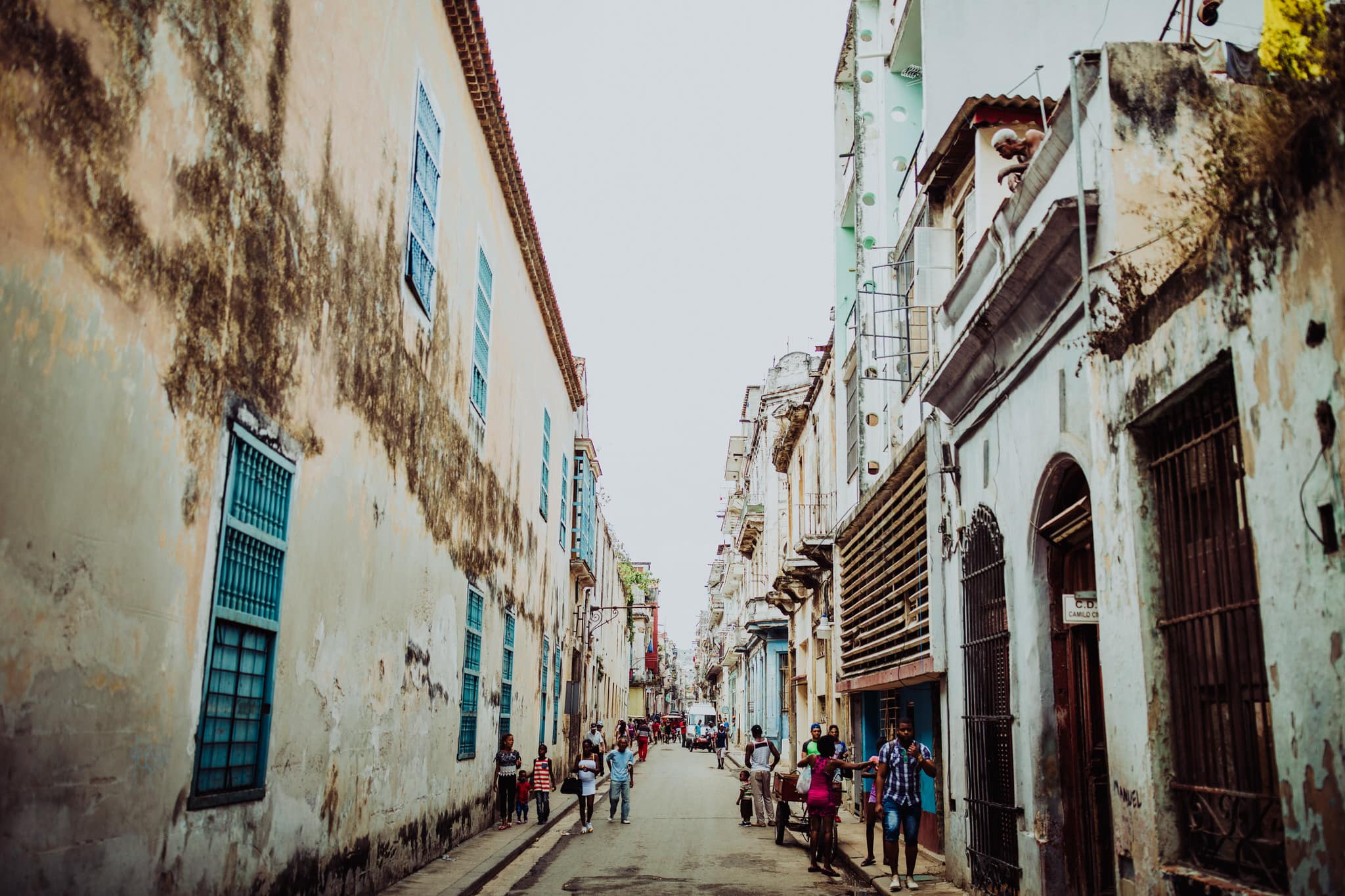 Street photography in Centro Havana. Travel photographer Brent Calis.